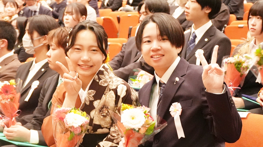 第10回卒業式「創立10周年記念写真」二通の答辞・二人の卒業生代表・雲外蒼天・勇往邁進・大和高田市・奈良県産業会館大ホール