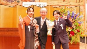 2025年度（令和7年度）創立10周年・第10回卒業式「雲外蒼天・勇往邁進」大和高田市・奈良県産業会館・大ホール2026-995