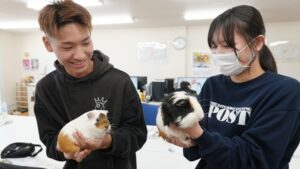 出張講義・出前授業「神戸動植物環境専門学校」動物ふれあい体験2026-53