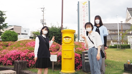 橿考研「神宿る島・宗像・沖ノ島と大和」特別展｜近鉄橿原神宮前駅には「幸福の黄色いポスト」もあります