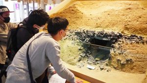 日本古代史・考古学フィールドワーク「古事記編纂の太安万侶墓（レプリカ）青銅墓誌の出土で有名です」2023-33