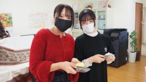 家庭総合・調理実習「ビーフシチュー・スティックサラダ・デコレーションケーキ」（Part1）2024-460