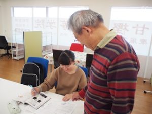 理科授業風景・化学基礎2017-037