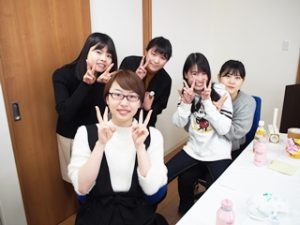 第3回卒業式「勇往邁進・威風堂々」色紙と花束2018-077