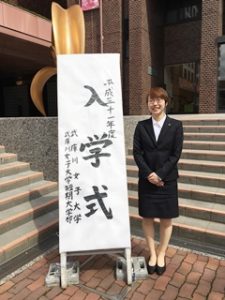 卒業生・大学入学式2019-088