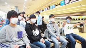 本年度最初の学校行事は新入生歓迎ボウリング大会です2022-27