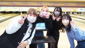 第8回「新入生歓迎ボウリング大会」三年生になった仲良し女子たち2023-206