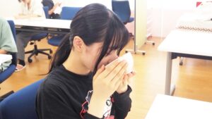 芸術・書道実習「抹茶と和菓子で盛夏のお茶会」オリジナル・手作り扇子2024-312