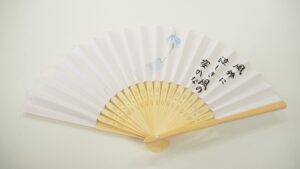 夏の芸術書道実習「オリジナル団扇で初めてのお茶会」完成編2024-173