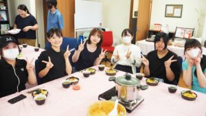 家庭総合・調理実習「ちらし寿司・すまし汁」デザート・アイスクリーム2026-99
