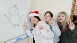 年末恒例「クリスマスパーティーと大掃除」乾杯2025-74
