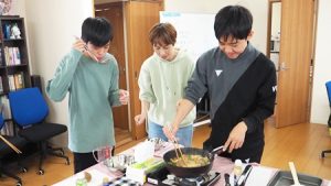 秋の家庭総合・調理実習「八宝炒菜・粟米湯・杏仁豆腐」2023-303