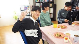 秋の家庭総合・調理実習「八宝炒菜・粟米湯・杏仁豆腐」2023-307