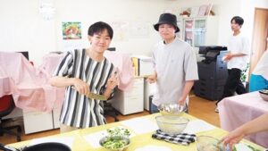家庭総合・調理実習「芙蓉蟹・涼伴海蜇」第二班2024-313