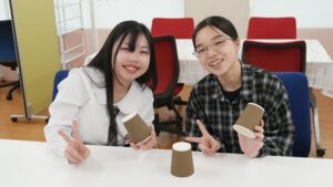 保健体育・体育実技「カップダンス」真夏の体育実技は教室でCUPS！2025-35