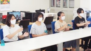 保健体育・体育実技「カップダンス」2020-107