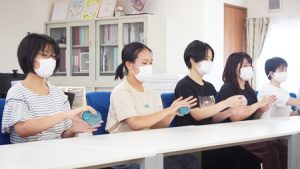 保健体育・体育実技「カップダンス」2020-17