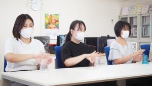 保健体育・体育実技「カップダンス」2020-19