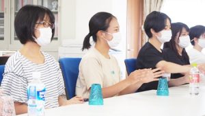 保健体育・体育実技「カップダンス」2020-38