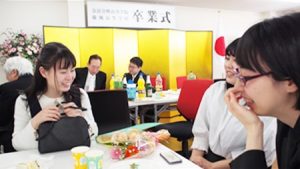 第2回卒業式昼食会開始｜在校生・ＯＢＯＧの皆さんも協力ありがとう！graduation2017-409