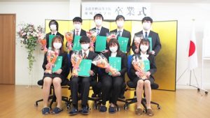 第五回卒業式（2020年度・令和2年度）卒業生集合マスク2020-461