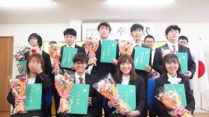 第五回卒業式（2020年度・令和2年度）卒業生在校生集合マスクなし2020-466