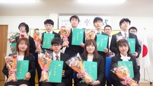 第五回卒業式（2020年度・令和2年度）卒業生在校生集合マスクなし2020-467
