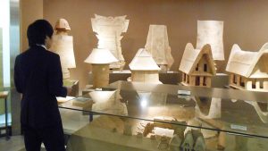 「日本古代史・考古学フィールドワーク」橿原考古学研究所付属博物館・家形埴輪2018-22