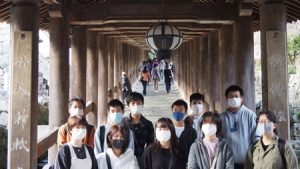 秋季校外学習「平安文学フィールドワーク」隠国の初瀬・紅葉の長谷寺2020-25