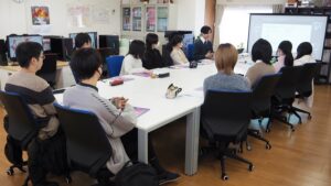 イラストのコツ教えます「イラストレーター出張授業・出前授業」専門学校アートカレッジ神戸2024-50
