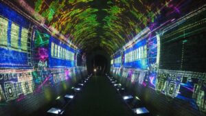 夏季校外学習「亀の瀬地すべり歴史資料室・インフラツーリズム」旧大阪鉄道亀瀬隧道・プロジェクションマッピング2024-342