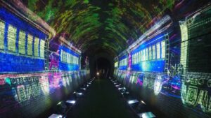 夏季校外学習「亀の瀬地すべり歴史資料室・インフラツーリズム」旧大阪鉄道亀瀬隧道・プロジェクションマッピング2024-343
