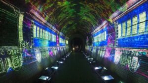 夏季校外学習「亀の瀬地すべり歴史資料室・インフラツーリズム」旧大阪鉄道亀瀬隧道・プロジェクションマッピング2024-378