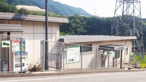 夏季校外学習「亀の瀬地すべり歴史資料室・インフラツーリズム」旧大阪鉄道亀瀬隧道・プロジェクションマッピング2024-235