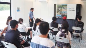 夏季校外学習「亀の瀬地すべり歴史資料室・インフラツーリズム」旧大阪鉄道亀瀬隧道・プロジェクションマッピング2024-52