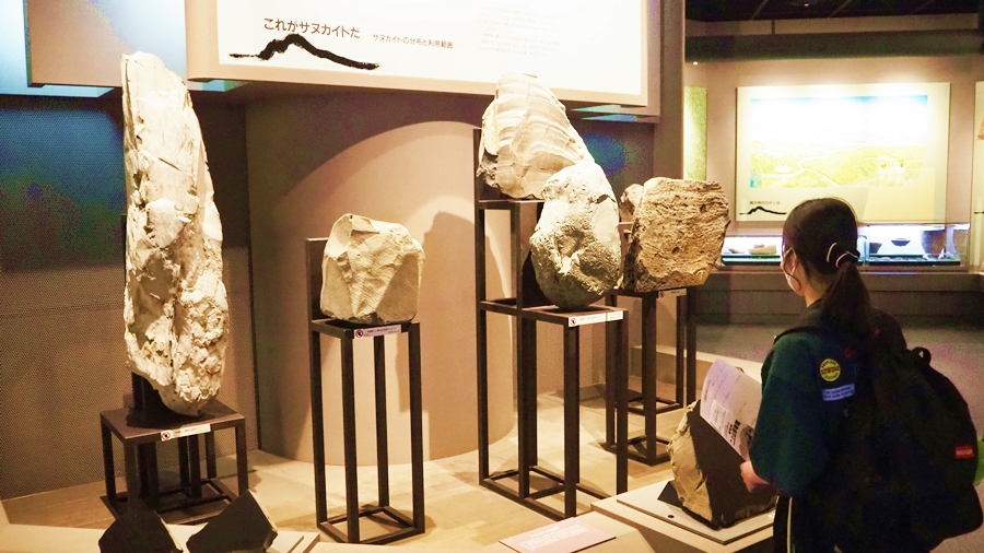 旧石器時代にロックオン・香芝市二上山博物館『これがサヌカイトだ』｜サヌカイトのキャッチコピーも秀逸ですね
