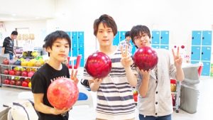 学院創立・第1回ボウリング大会記念写真
