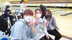 後期学校行事開始！転入生・編入生歓迎ボウリング大会2022-118