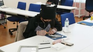 芸術・美術実習の最終回は『切り絵アート』アーティスティックな時が流れる2026-6