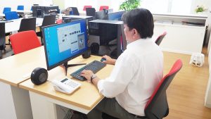 学院教室ＰＣ席・最新機種にリニューアル2021-109