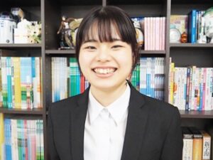 スクールサポーター・柴未千流さん2023-11