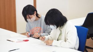芸術・書道実習「篆刻の落款印を作ろう」白文・姓名印・青田石2023-120