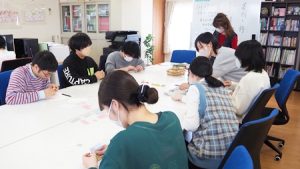 芸術・書道実習「篆刻の落款印を作ろう」白文・姓名印・青田石2023-185