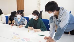 芸術・書道実習「篆刻の落款印を作ろう」白文・姓名印・青田石2023-199