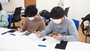 芸術・書道実習「篆刻の落款印を作ろう！作品発表会」白文・姓名印・青田石2023-233