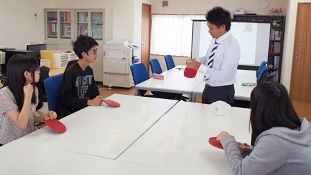 夏の保健体育・座学「卓球」盛夏の保健体育は教室でスポーツ理論です