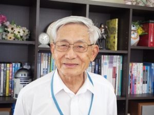 教職員・先生方・スクールサポーター紹介「数学・江副均」先生2016-005