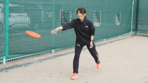 保健体育・体育実技「硬式テニス・フリスビー」橿原市曽我川緑地体育館・屋外コート2025-51