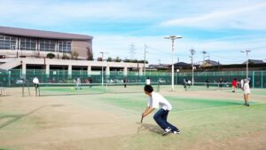 保健体育・体育実技「硬式テニス＆大縄跳び」橿原市曽我川緑地体育館・テニスコート2024-225