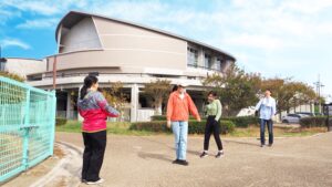 保健体育・体育実技「硬式テニス＆大縄跳び」橿原市曽我川緑地体育館・テニスコート2024-233